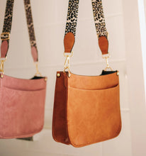 Load image into Gallery viewer, Leather Crossbody Handbag