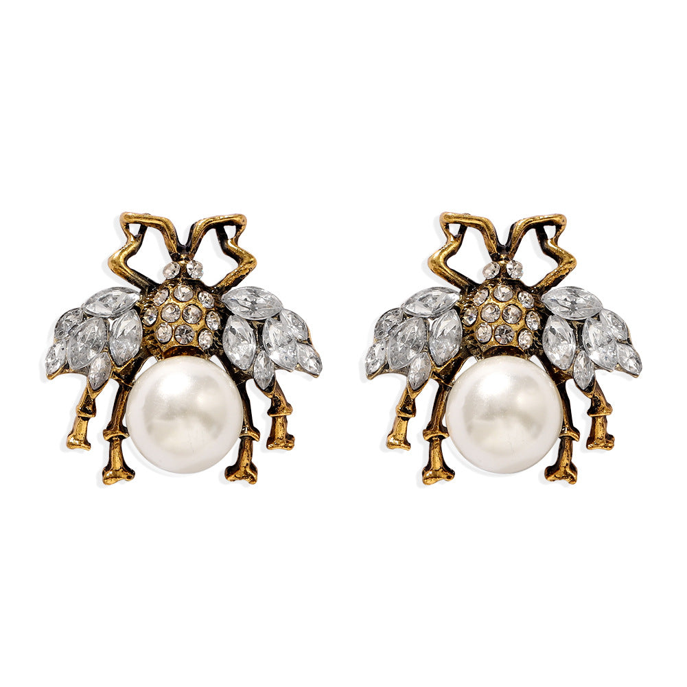 Queen Bee White Pearl Studs