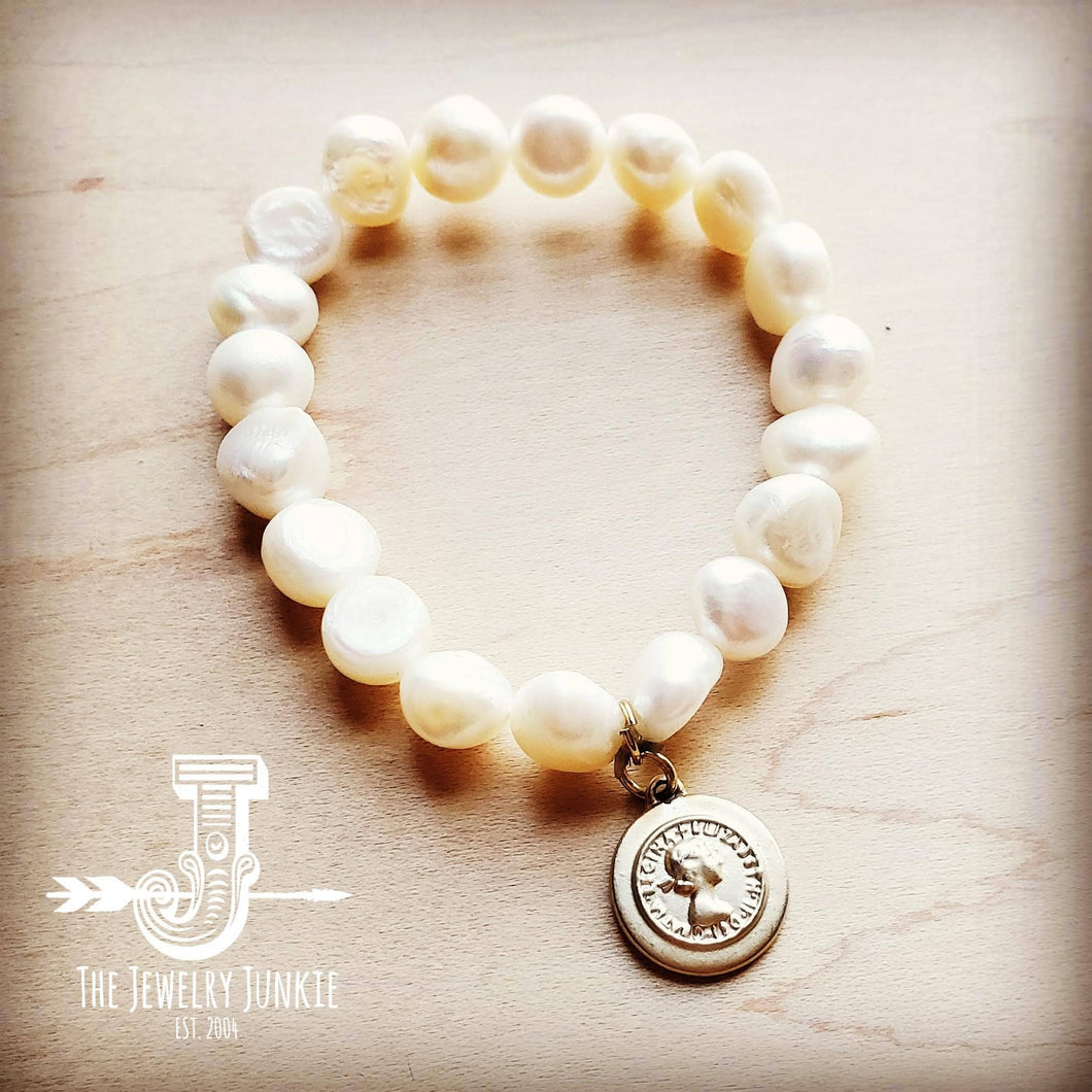 Freshwater Pearl Bracelet with Matte Gold Coin